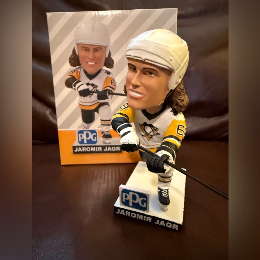Jaromir Jagr Bobblehead new in box